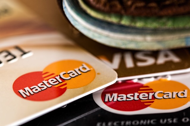 Carta Visa: come sta costruendo il nuovo ecosistema di pagamenti?